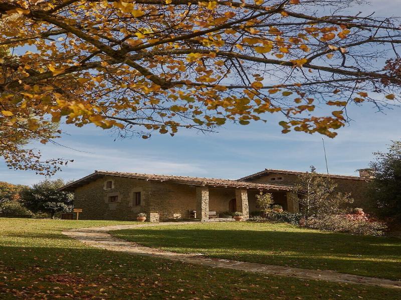 Hotel Santa Llucia Rupit image