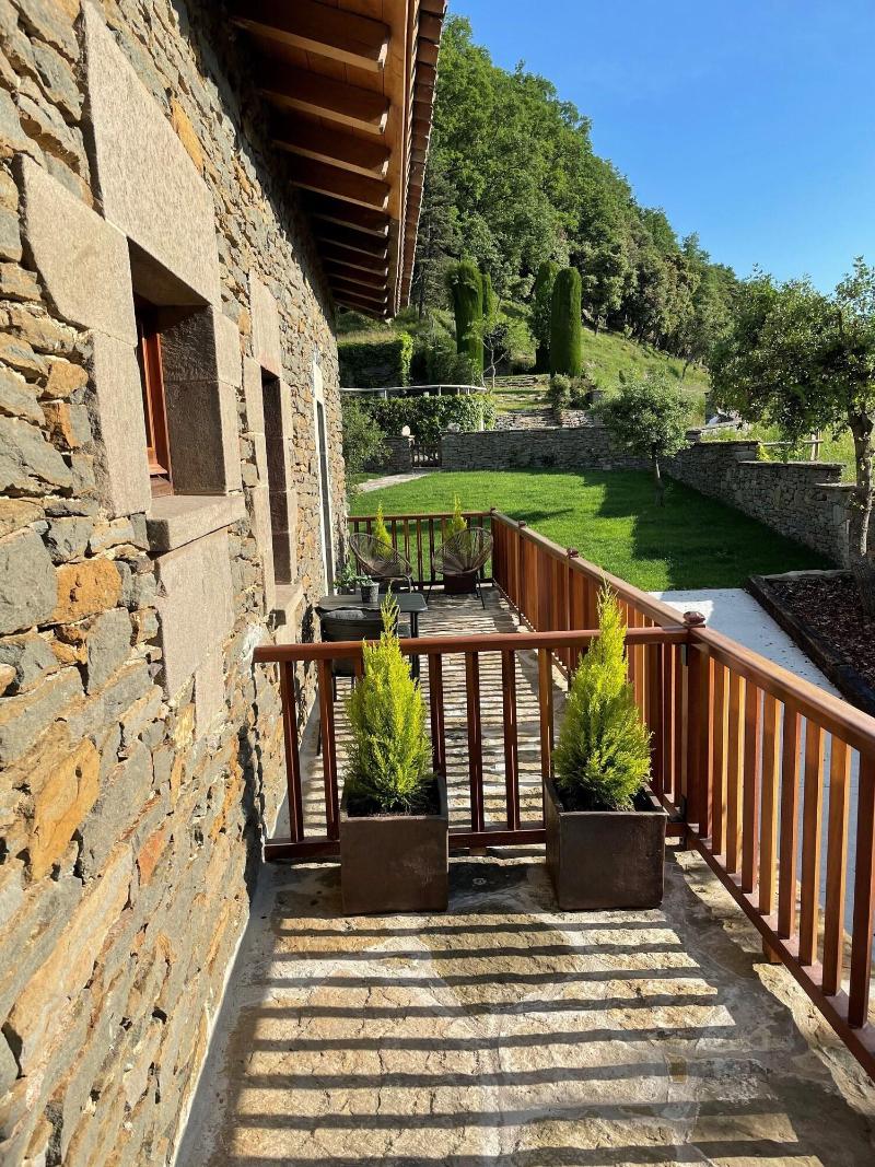 Hotel Santa Llucia Rupit image