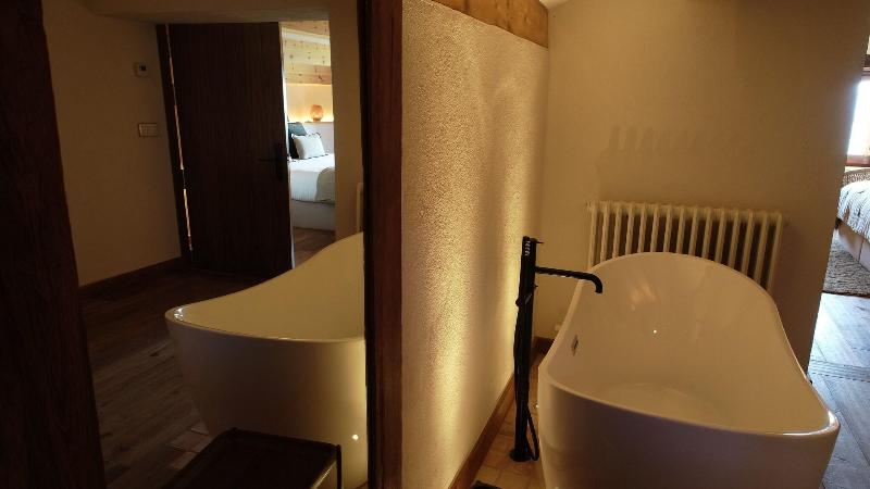 Hotel Santa Llucia Rupit image