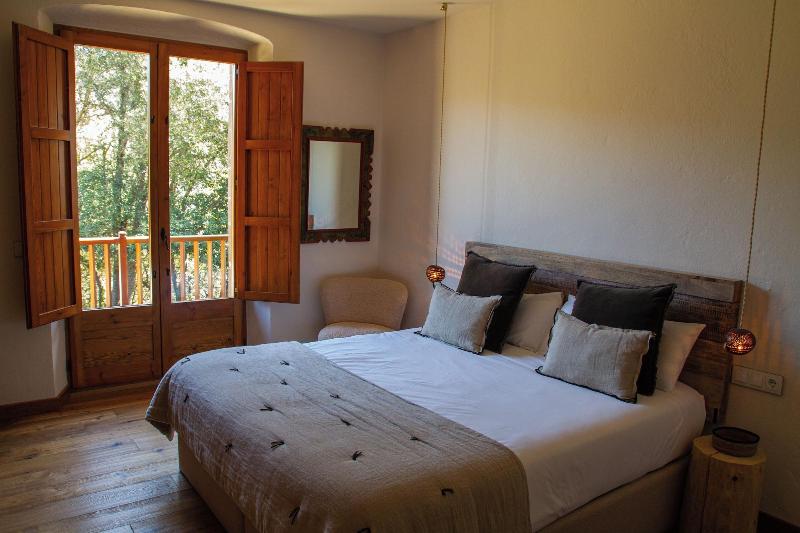 Hotel Santa Llucia Rupit image