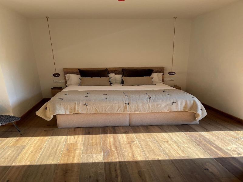 Hotel Santa Llucia Rupit image