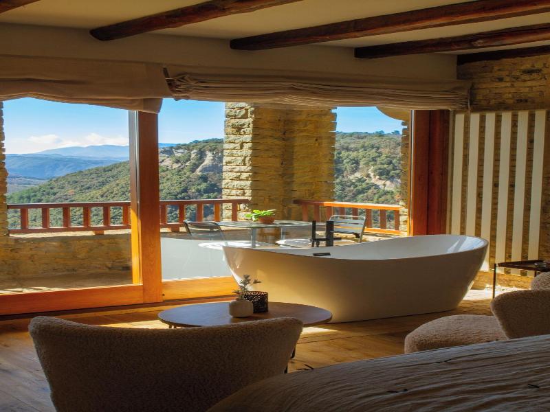 Hotel Santa Llucia Rupit image