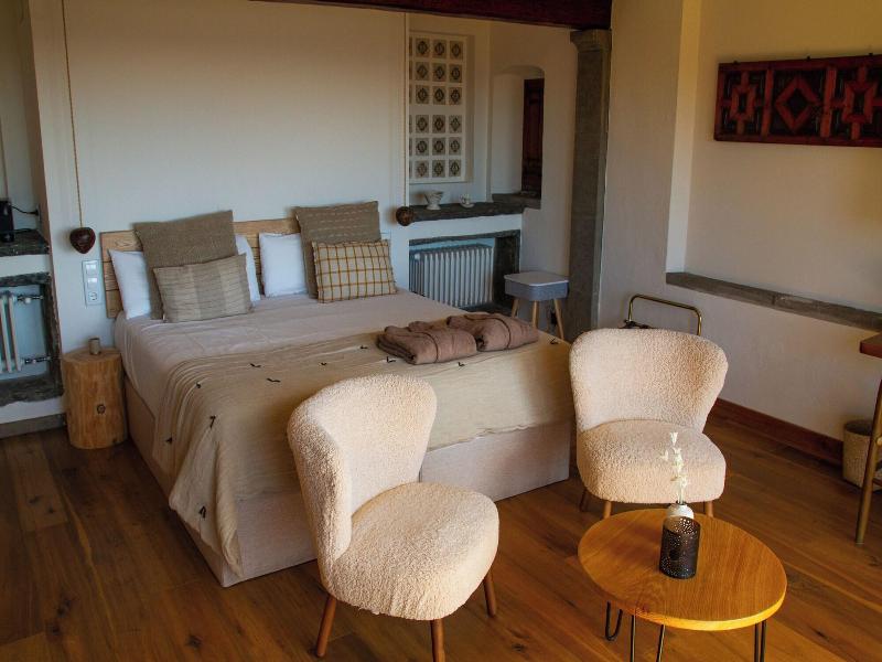 Hotel Santa Llucia Rupit image