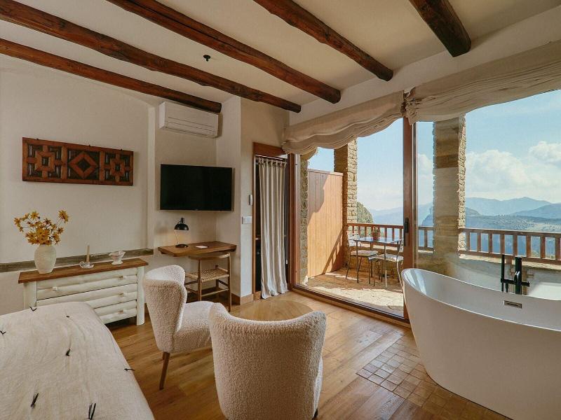 Hotel Santa Llucia Rupit image