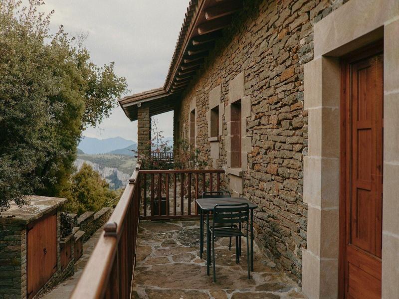 Hotel Santa Llucia Rupit image