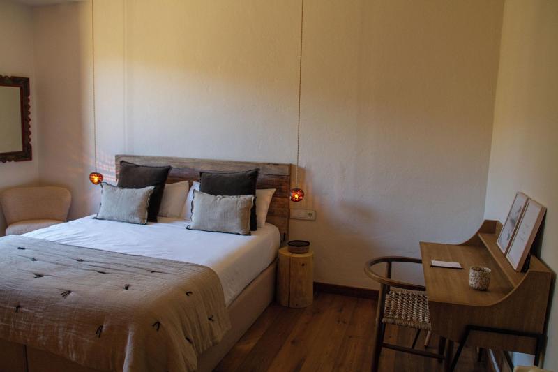 Hotel Santa Llucia Rupit image