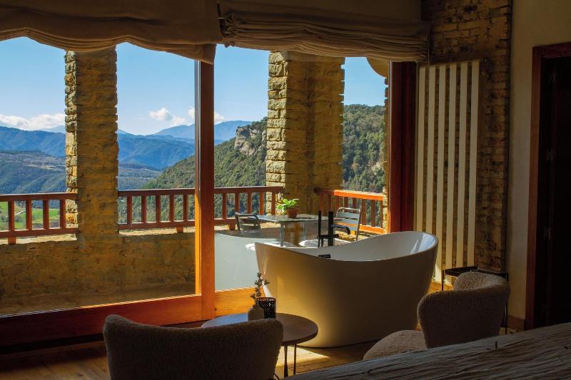 Hotel Santa Llucia Rupit image