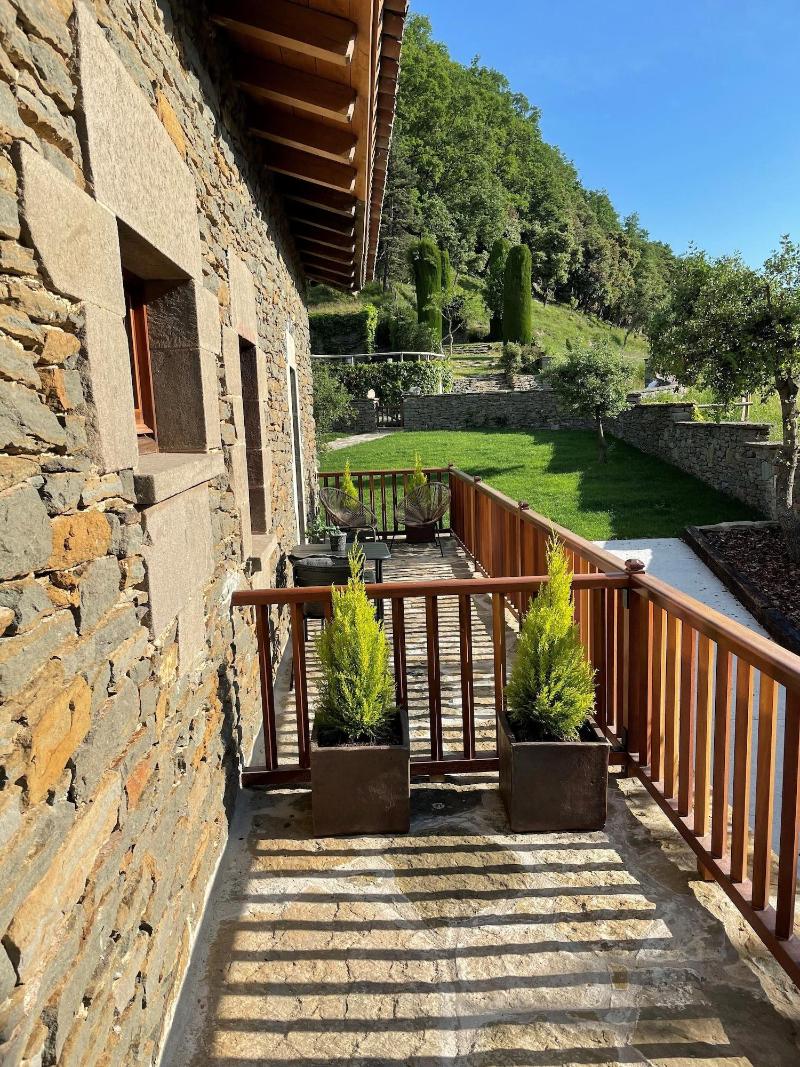 Hotel Santa Llucia Rupit image