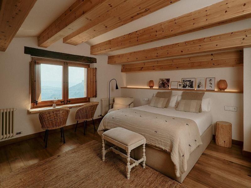 Hotel Santa Llucia Rupit image
