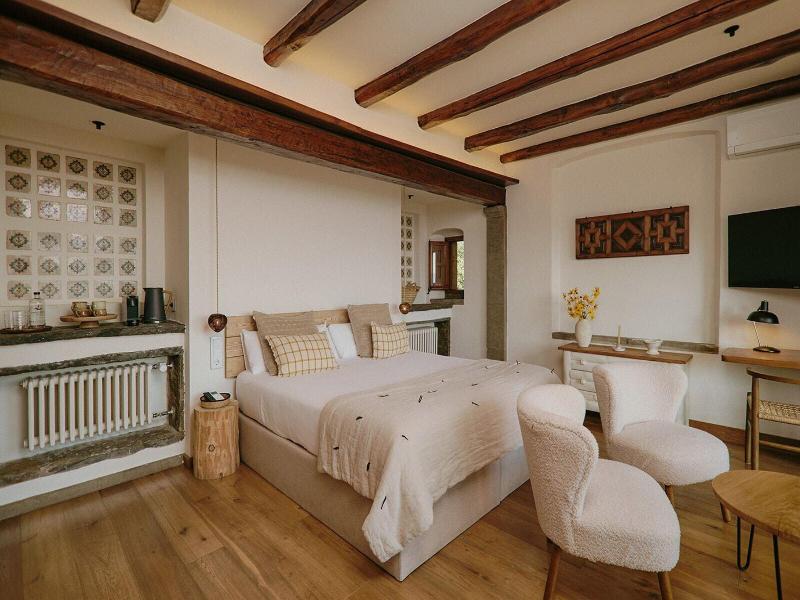 Hotel Santa Llucia Rupit image