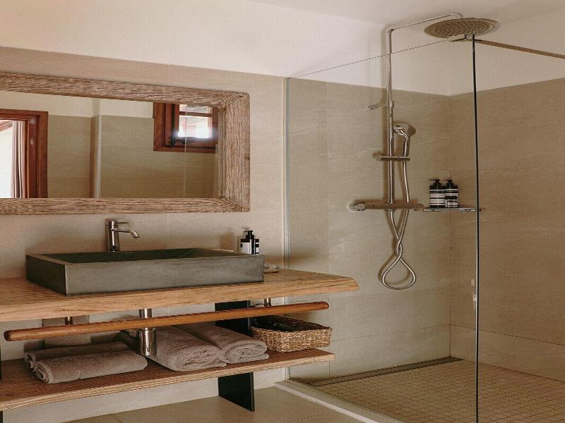 Hotel Santa Llucia Rupit image