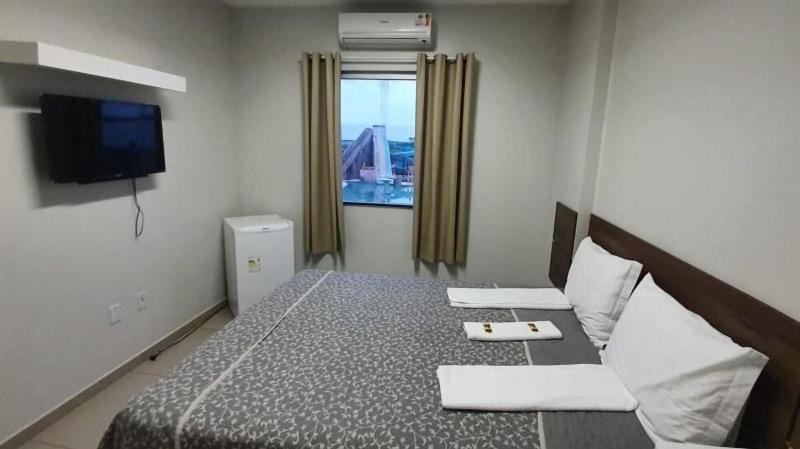 SUITE QUEEN SIZE BED