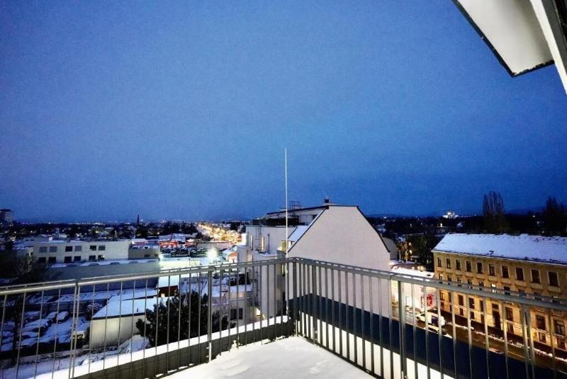 Dm S Apartment image