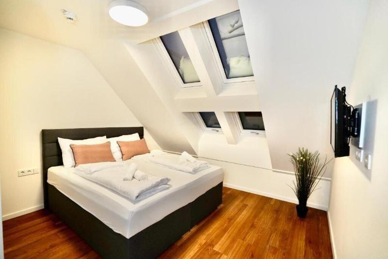 Dm S Apartment image