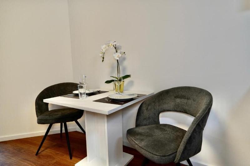 Dm S Apartment image