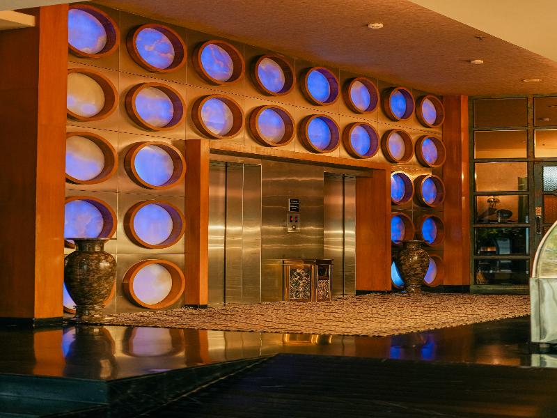 Hotel Peninsula Grand image