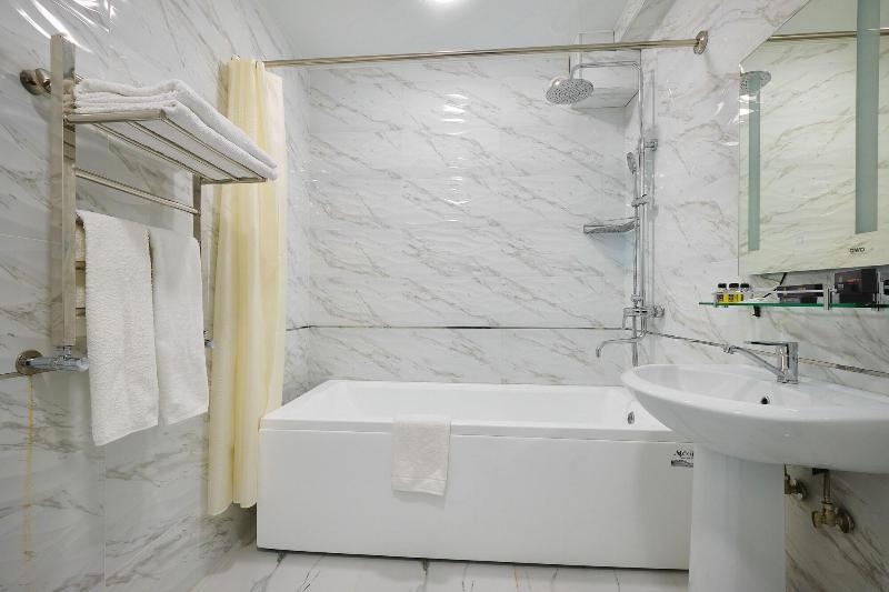 Samaria Hotel And Spa image