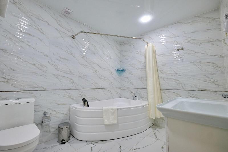 Samaria Hotel And Spa image