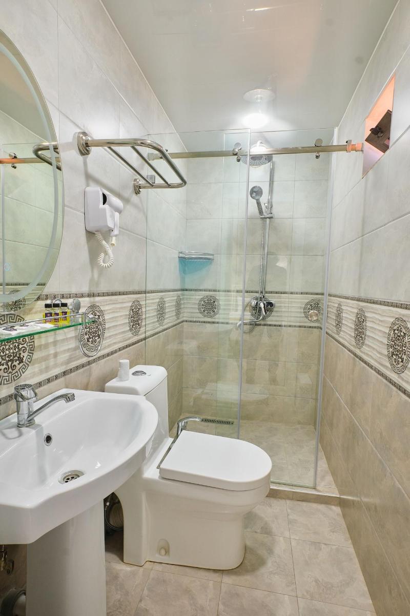 Samaria Hotel And Spa image