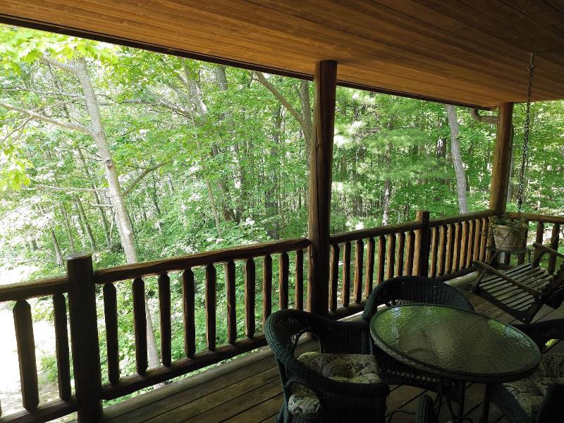 Chanticleer Cabins