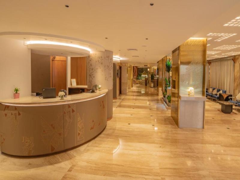 Hotel Kohinoor Continental, Near Airport image