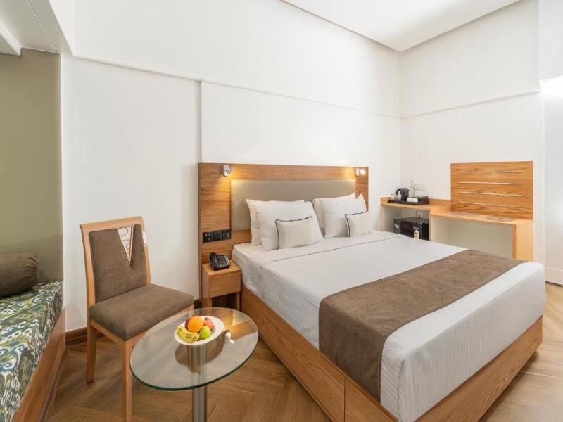 Hotel Kohinoor Continental, Near Airport image