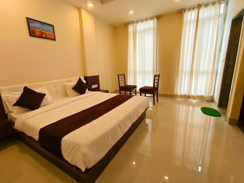 Hotel Veer Palace image