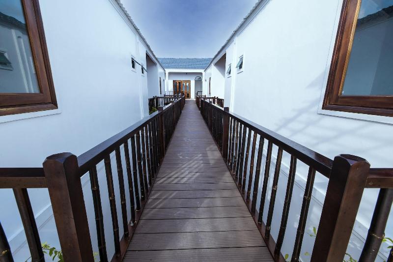 The Poplar Resort image
