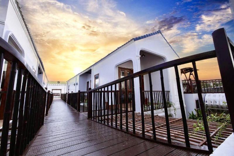 The Poplar Resort image