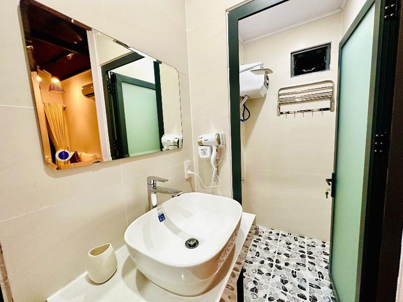The Poplar Resort image