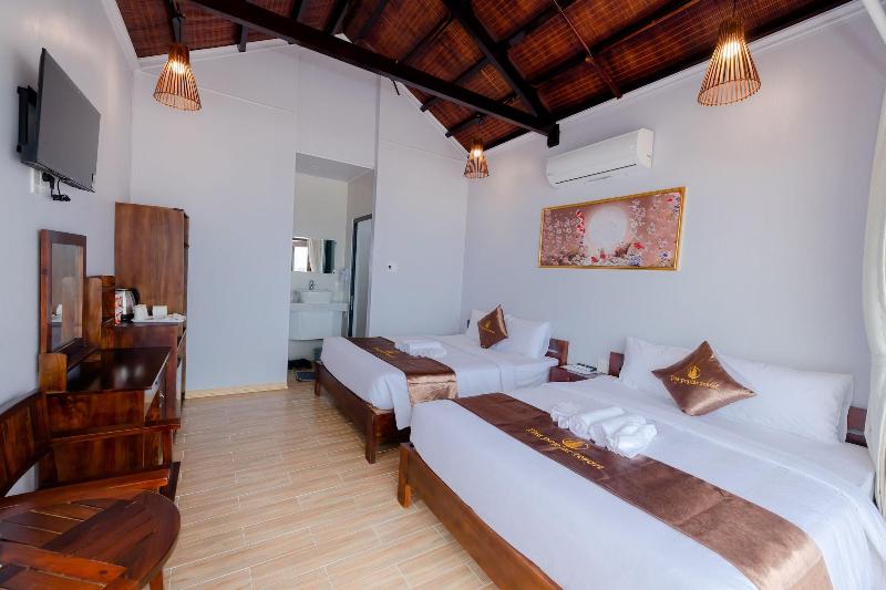 The Poplar Resort image