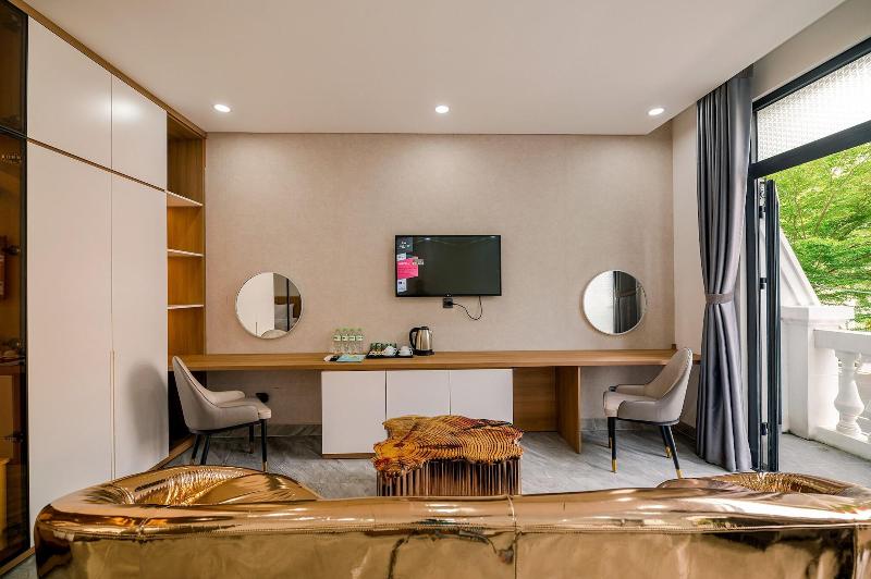 Lalisa Hotel image