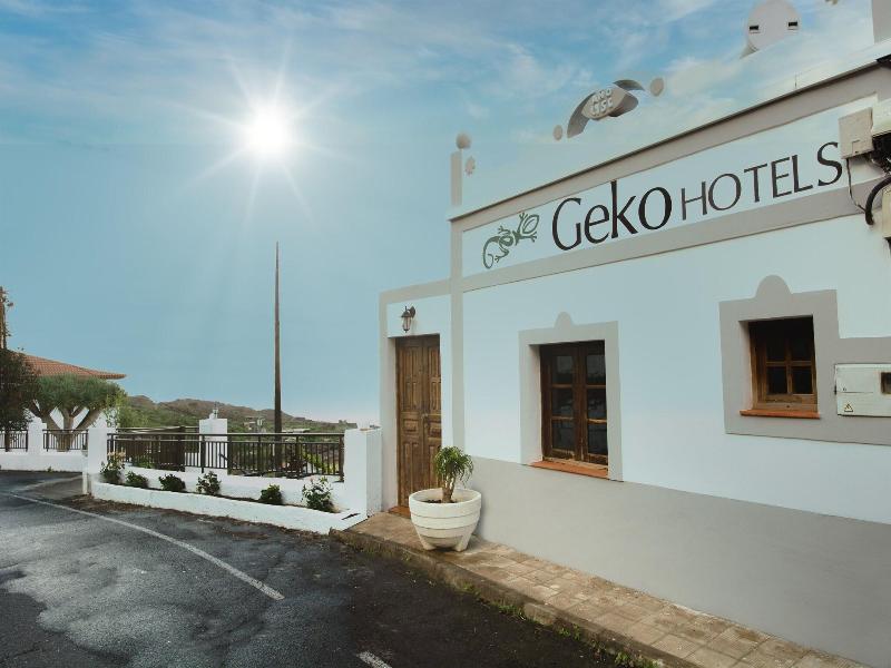 Geko Hotels image