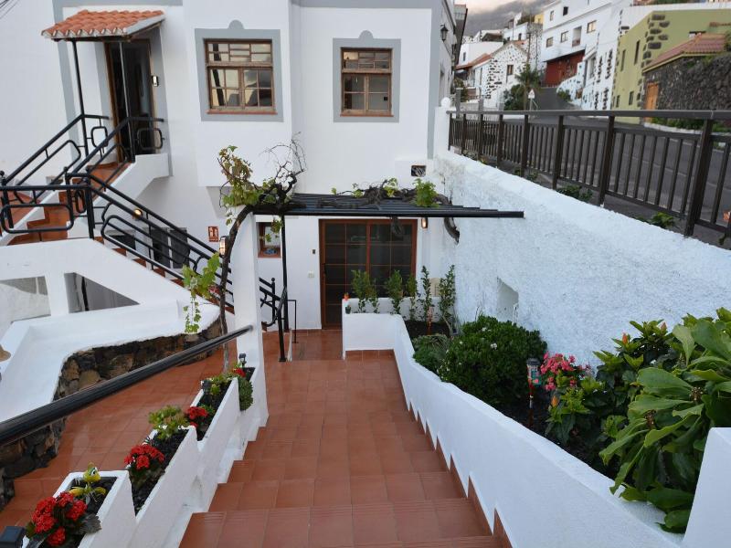 Geko Hotels image