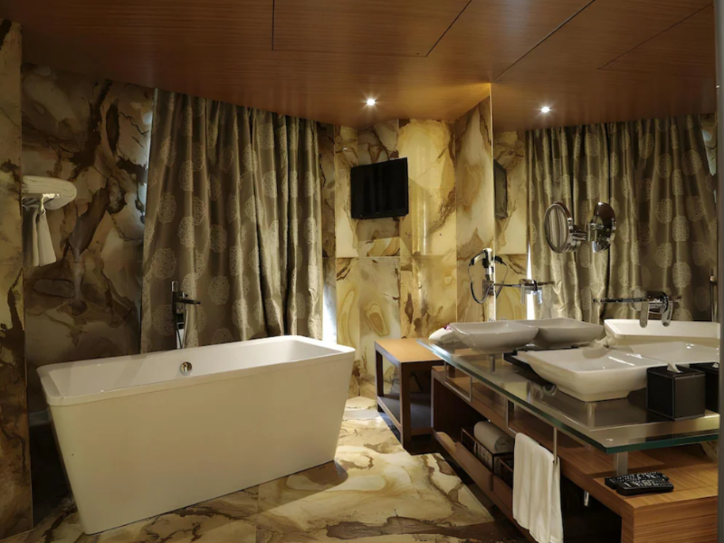 Sahara Star image