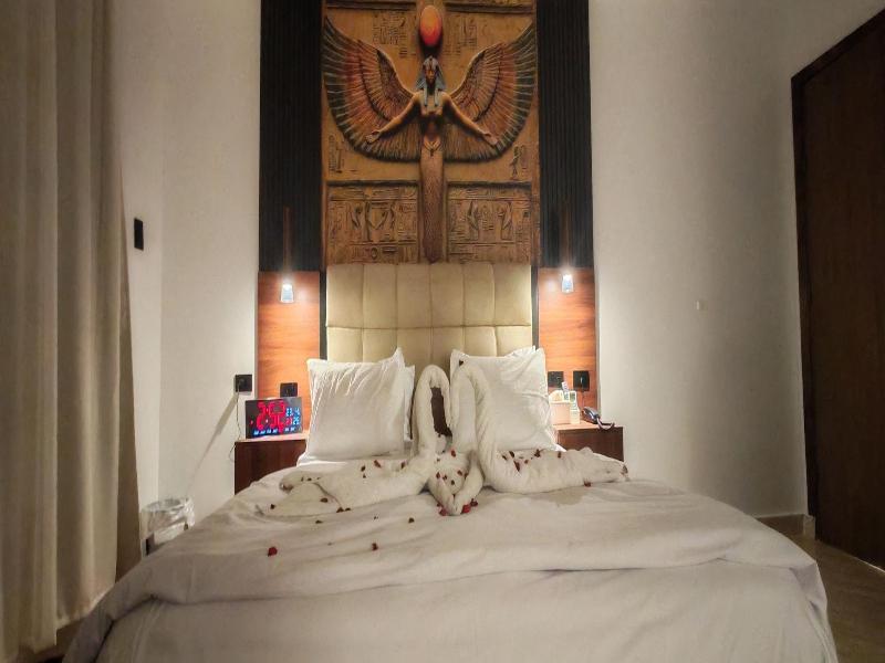 Zeina Pyramids Inn image