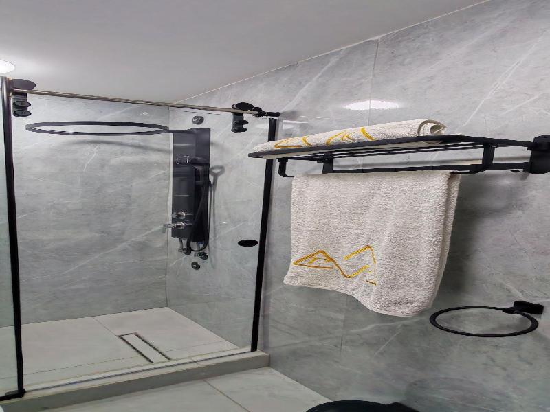 Zeina Pyramids Inn image