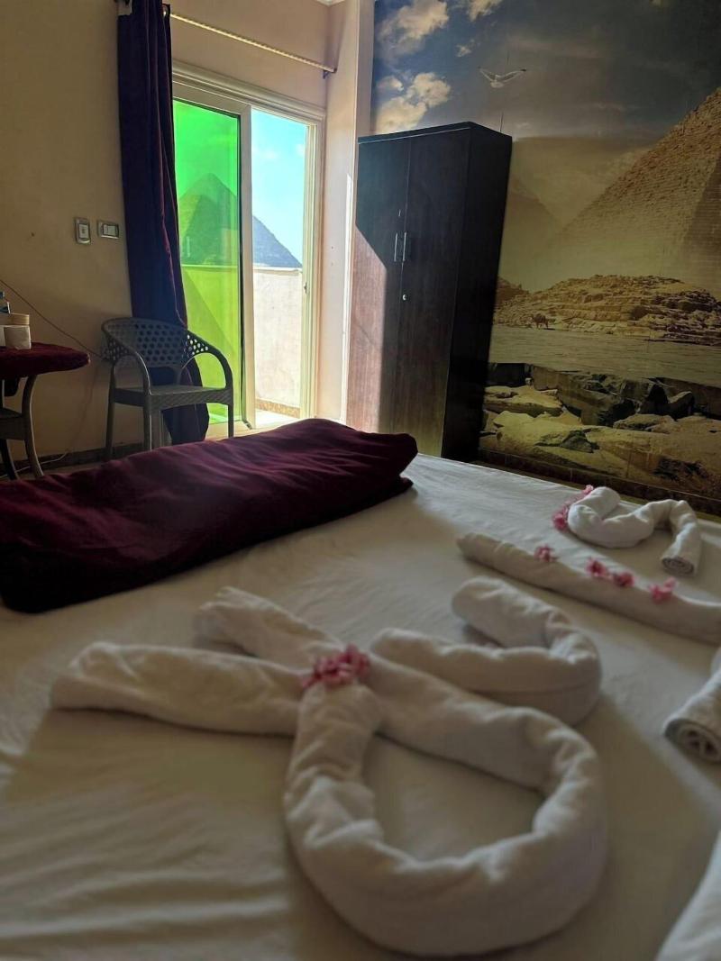 Pyramids Stars View Inn image