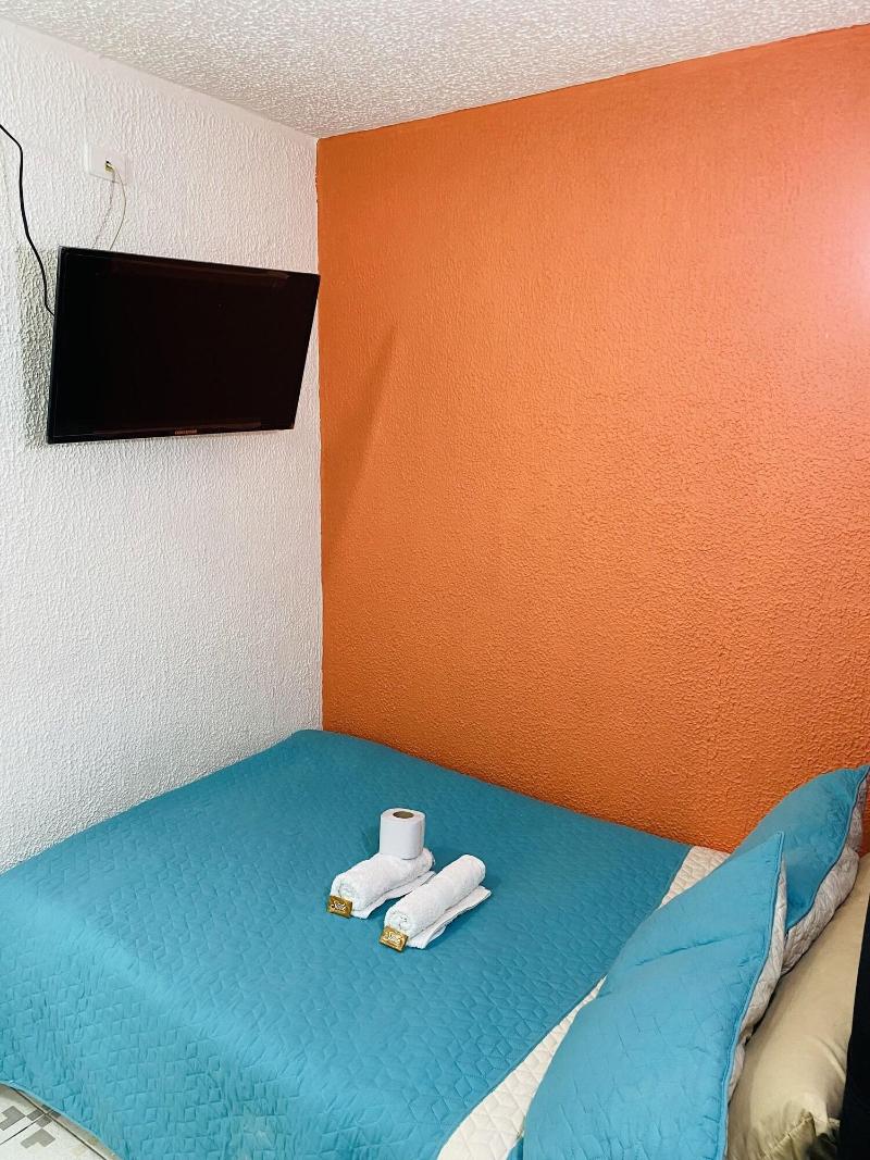 Hotel Suites Centro Internacional image