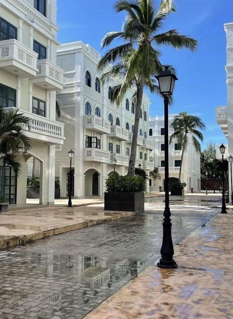 Golden Dragon Hotel image
