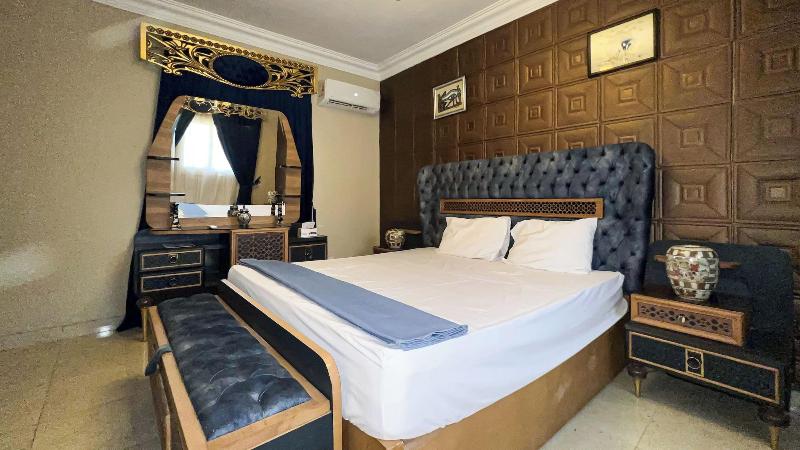 Osiris Pyramids View Inn image