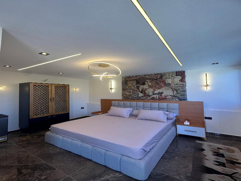 Osiris Pyramids View Inn image