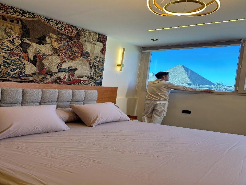 Osiris Pyramids View Inn image