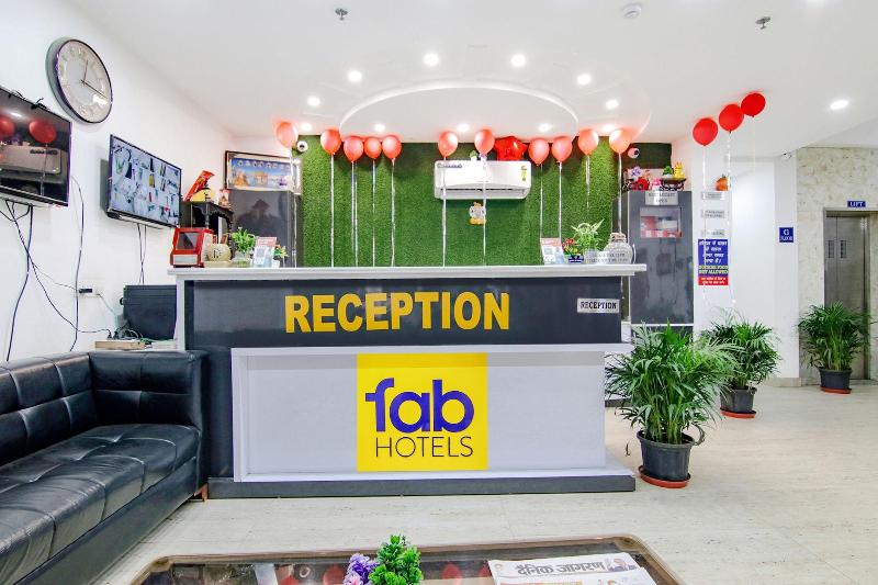 Fabhotel Gp Royal image