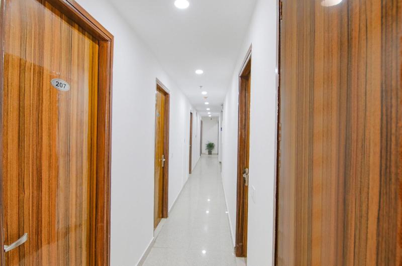 Fabhotel Gp Royal image