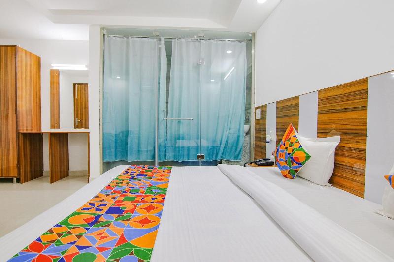 Fabhotel Gp Royal image