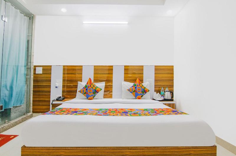 Fabhotel Gp Royal image