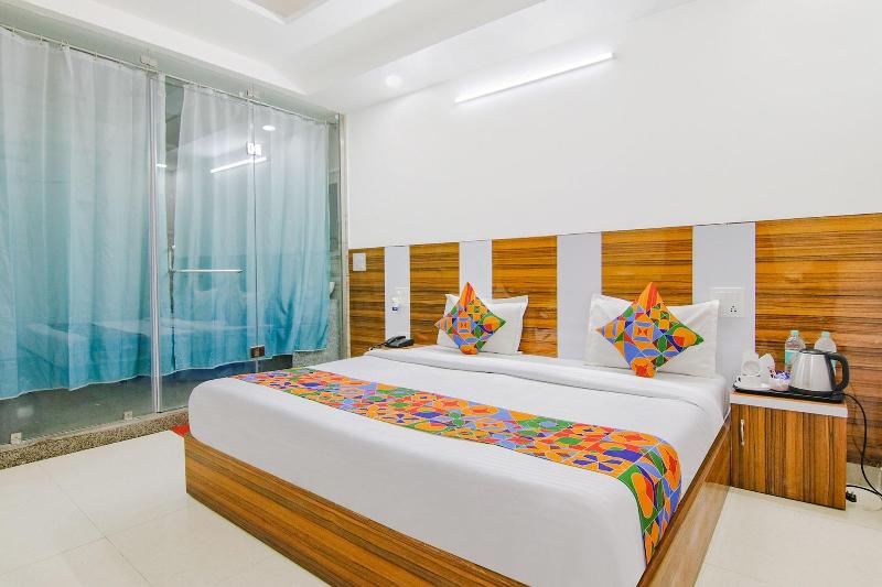 Fabhotel Gp Royal image