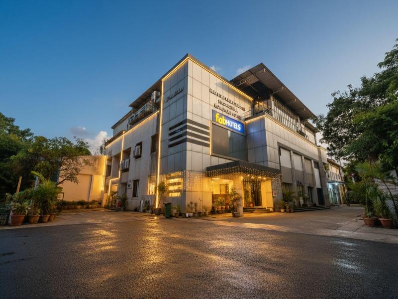 Fabhotel Prime The Thane Club image