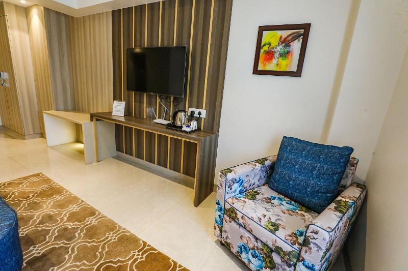 Fabhotel Prime The Thane Club image